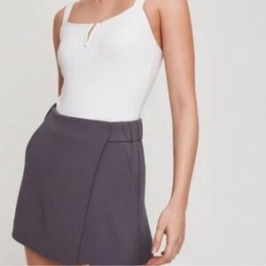 Aritzia Babaton Hikaru Wrap Skort Gray Size 10